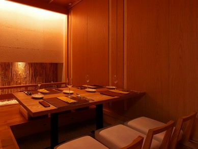 栄 錦で個室のあるレストラン クリスマスディナー特集 21 ヒトサラ