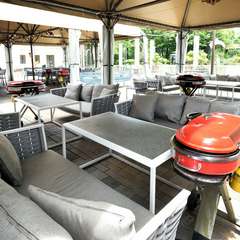 ラグジュアリーな空間でリッチに大人のBBQ