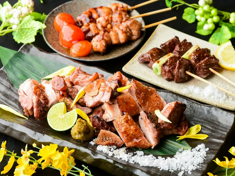 さつま知覧どりを炭火で香ばしく焼いた、『焼き鳥盛り』