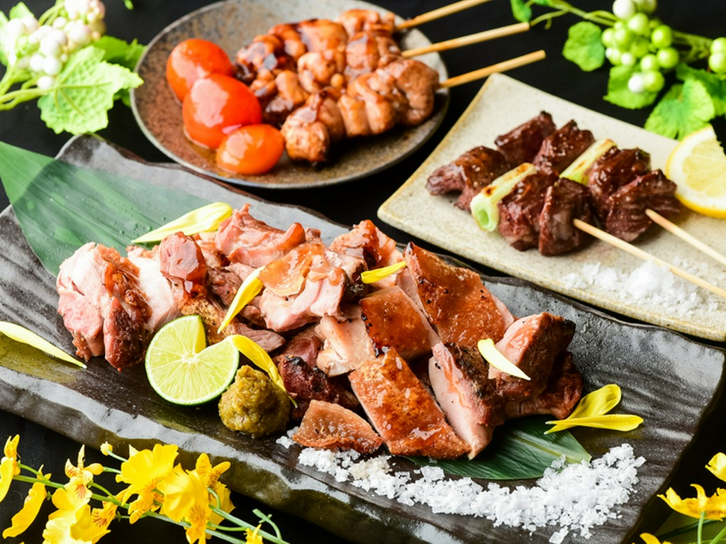 さつま知覧どりを炭火で香ばしく焼いた、『焼き鳥盛り』