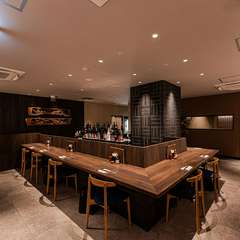 お一人様でも少人数でも気軽に利用できるカウンター席