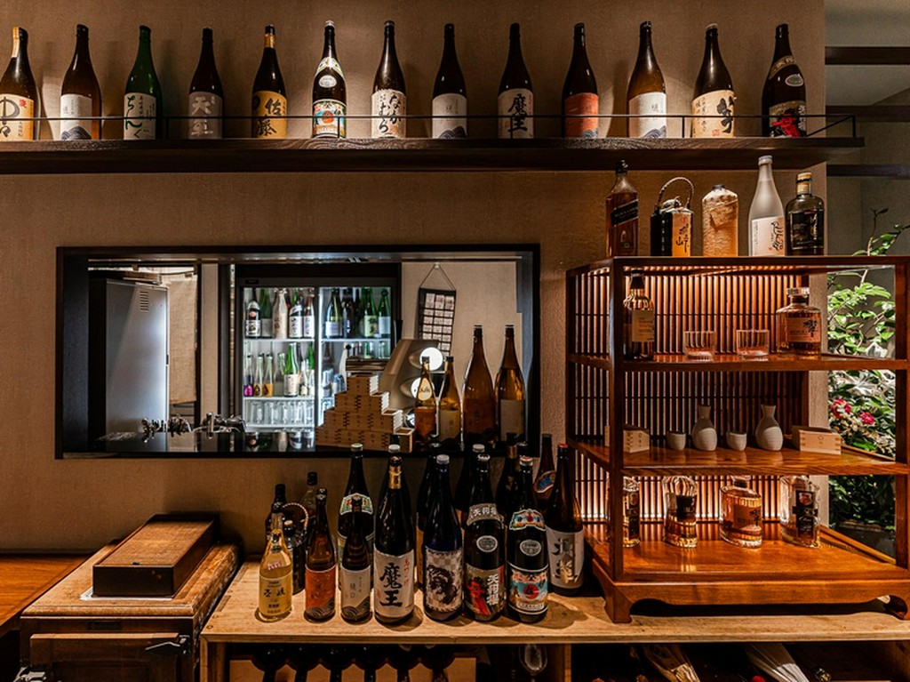 料理によく合う各種の日本酒や焼酎などお酒の銘柄が充実