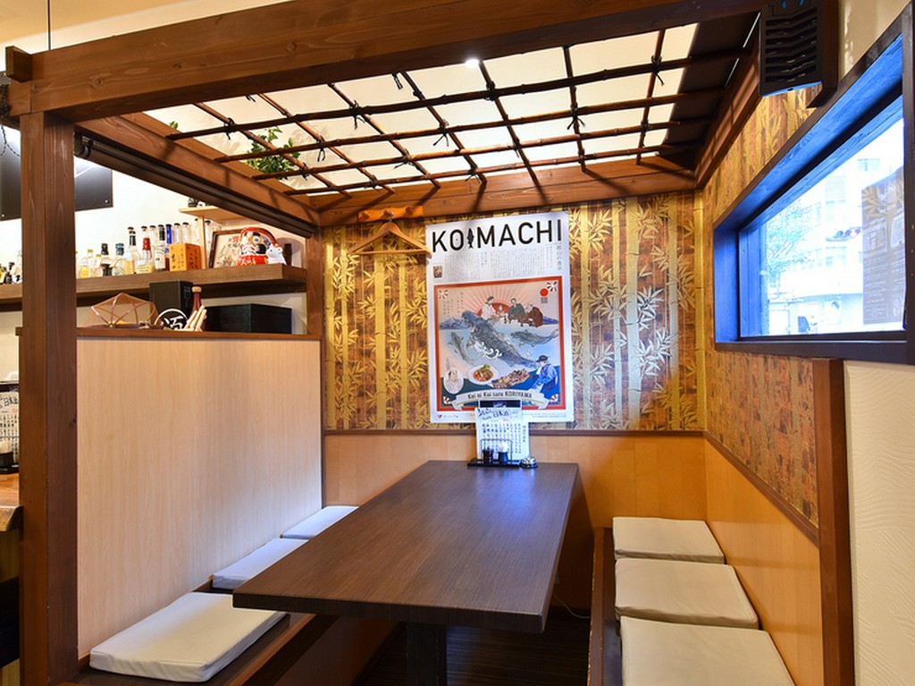 周りを気にせずくつろげるボックス席は、4～6名で