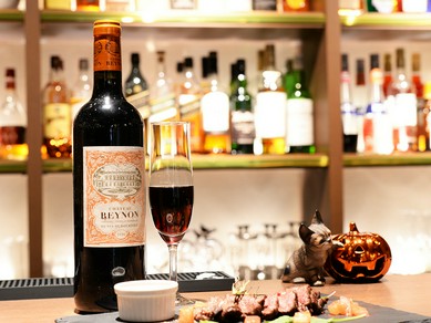フラリと来店し、食事とお酒をひとり嗜む