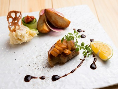 「マルチエスニック」をテーマに「食」で世界旅行を楽しめる