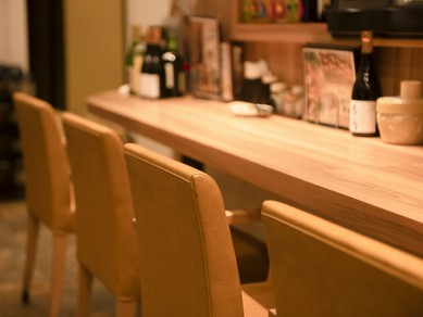 サク飲みにもピッタリ。カウンターで気軽にお食事