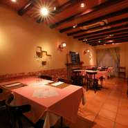 当店ワイワイ騒がしいお店ではございません。落ち着いた空間で丁寧に調理されたイタリア料理をお楽しみください。コース料理を事前にご注文頂いている場合はメッセージプレートも無料でお書きいたします。