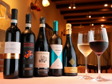 ワインは常備120種類以上