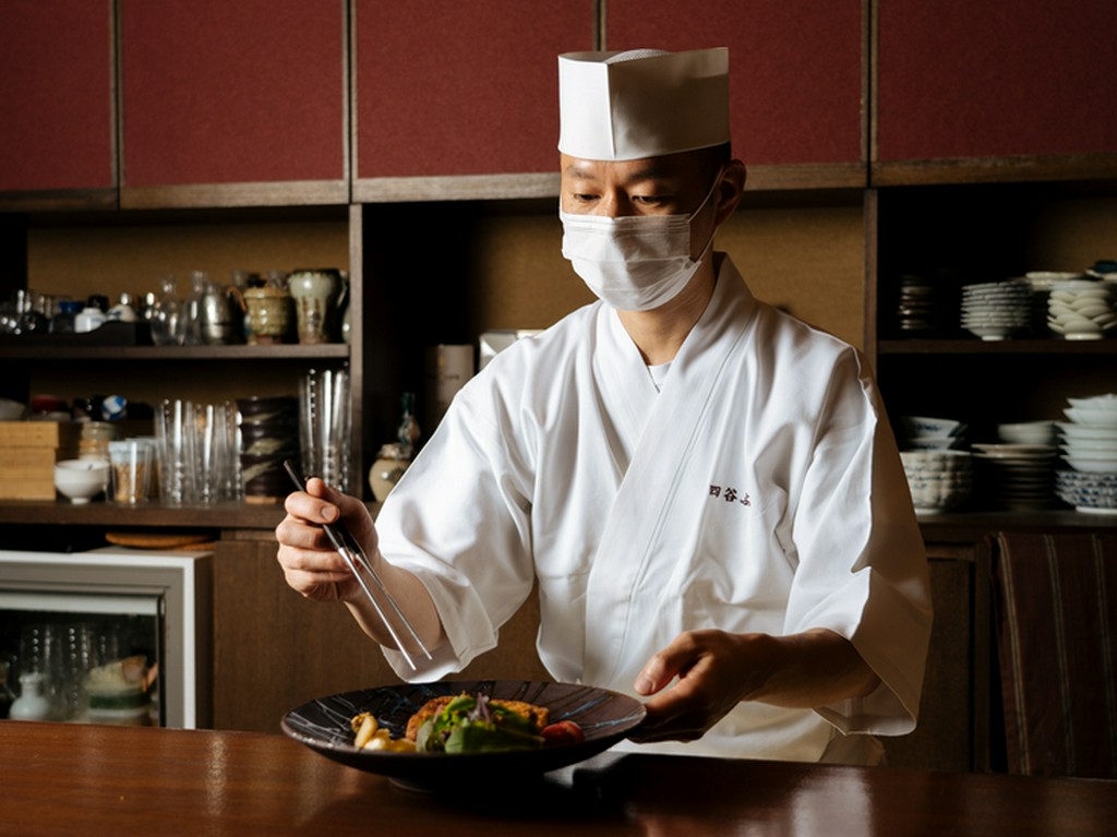 季節の食材を贅沢に使った料理でもてなす