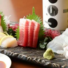 1番人気！旬の味と職人の手仕事を楽しめる『本日の特撰お造り盛り合わせ』