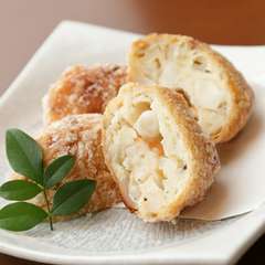 熱々でふわふわ！　魚介と野菜の旨みがたっぷり詰まった『名物！自家製さつま揚』