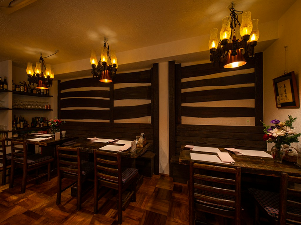 特別な日のデートのために、ふさわしい席をリザーブ