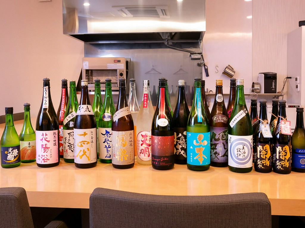 全国の厳選銘酒を楽しめる