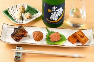 日本酒がよりおいしくなる『自家製燻製珍味4種と塩辛3品』　
