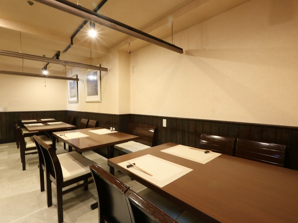 各種宴会、お祝い、家族連れ、宿泊の旅行客など幅広く利用でする