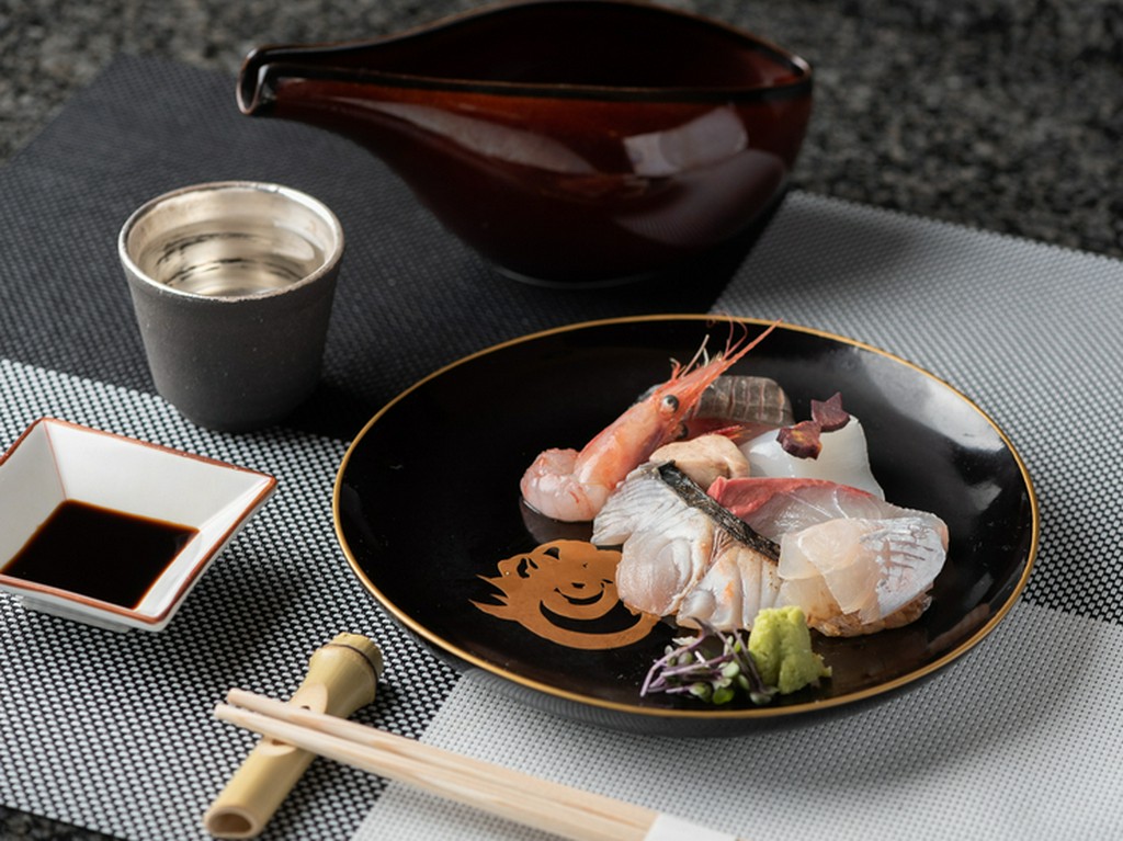 五島列島で水揚げされる上質な魚介類を存分に。『お造り盛り合わせ』　