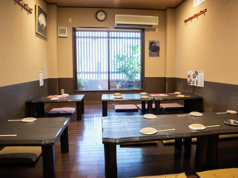 二階の座敷。10〜20名様まで収容可能