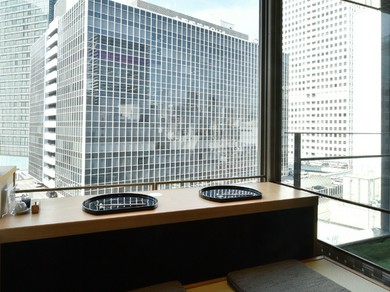 落ち着いた大人の雰囲気で二人の時間を