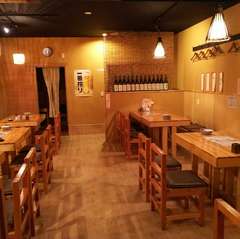 炭火焼鳥や一品料理、会津若松の郷土料理と日本酒が堪能できる