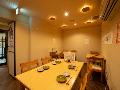 洗練された空間で、食事や会話を心ゆくまで堪能