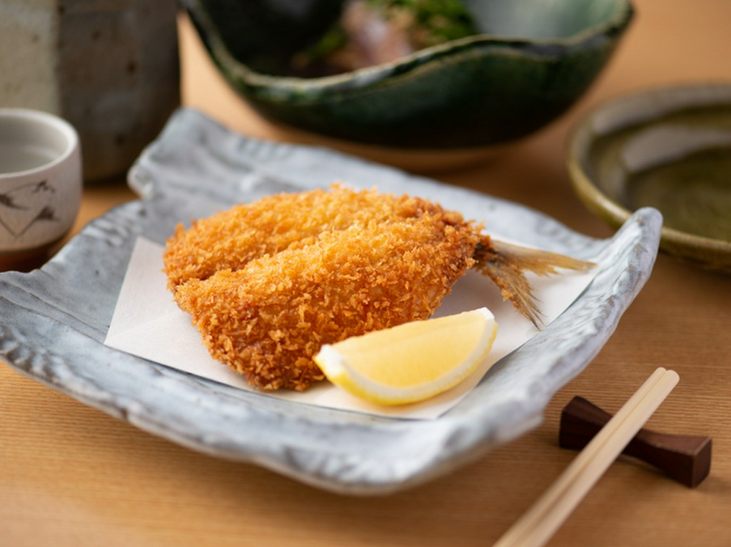 料理人の技が散りばめられた『アジフライ』