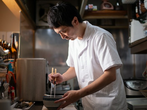 季節の品から定番まで多彩なメニューを用意