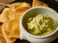 メキシコ料理の定番のアボカドディップ！
