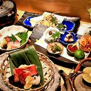 季節や当日の仕入れ状況、予約いただいたお客さまの要望等に応じて料理をご提供しているため、献立内容はお客さまによって都度変更いたしております。※写真はイメージです。
