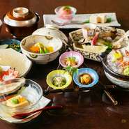 掬水では、旬の食材を使った月替りのおまかせ会席を5000円～ご予約承っております。