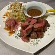 牧草を食べて育った健康で安全性に優れたオージービーフです