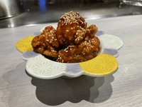 【ラインナップ】
・ノーマル　・テリヤキ　・ヤンニョム　・ハニーマスタード

※写真はヤンニョムです。