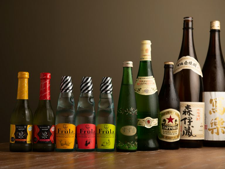 食事に合わせるアルコールやドリンクを取り揃え