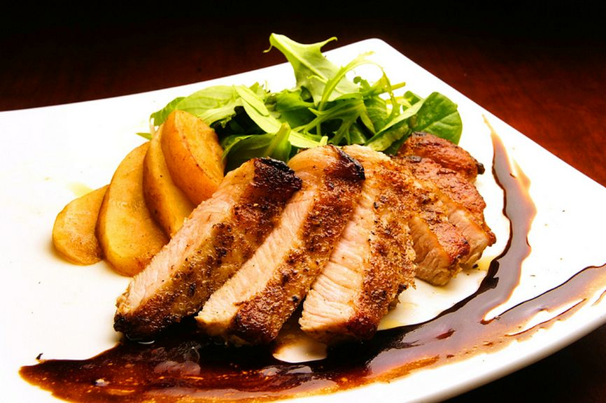 上質な豚肉『国産豚ロースのグリル』