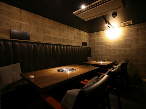 6～9名までゆったりくつろげる個室を完備。大切な会食に