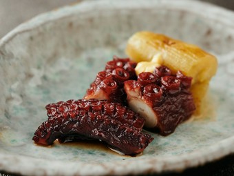 しっかりとだしが効き、日本酒と好相性な『真蛸のやわらか煮』