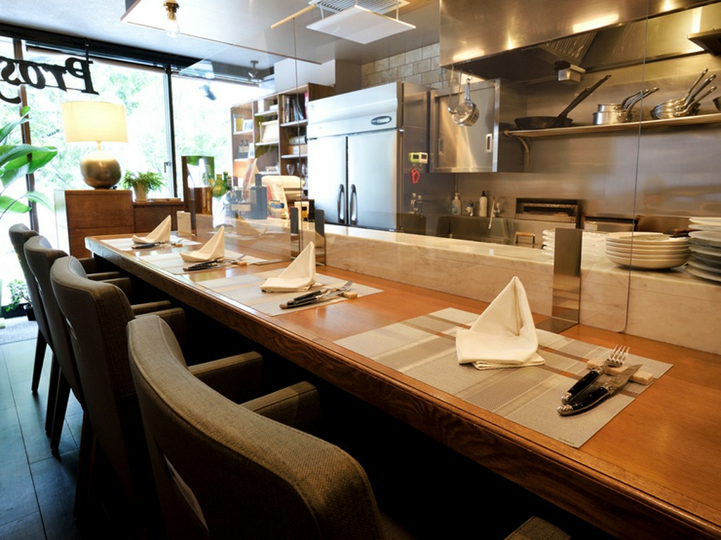 “おひとりさま”の利用にもピッタリなカウンター席も完備