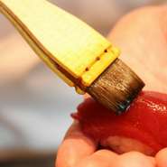 ・一日限定6席。
・水、土のみ。
・前日までの完全予約制です。
・12:00から一斉スタートでお願いしております。

●前菜
●鮨9貫
●茶碗蒸し
●赤だし
●デザート

