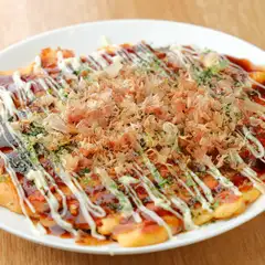 キャベツがたっぷり入ってヘルシーな『浪花のキャベツ焼き』