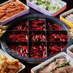 本場四川の味！　代々受け継がれたスープが自慢の逸品『九宮格火鍋』