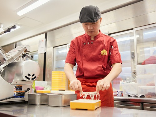 本場中国そのままの味を再現した料理でお客様をおもてなし