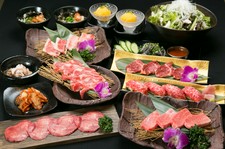 タン塩、上ロース、ハラミ、ホルモンなど人気部位を手軽に楽しめるコース♪〆の冷麺やデザートも付き