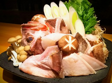 店主自慢の「鍋料理」も冬期のオススメの逸品です。