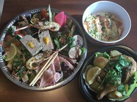 特製オードブルにラザニアとヒナ鶏半身付いてます
2人前税込9000円です。