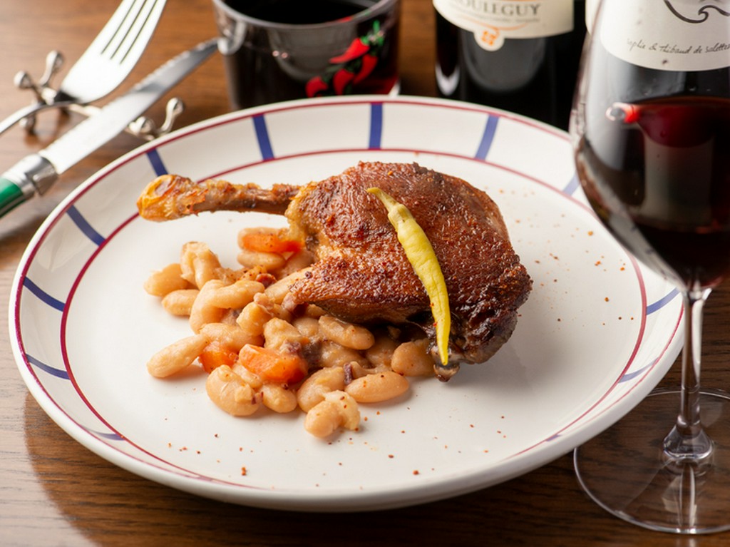 ビュルゴー家の「シャラン鴨」を使ったジューシーな一皿