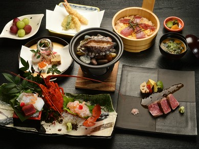 卓越した美味を網羅する贅を尽くしたコース『美し国食べつくし』