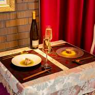 アミューズ
前菜盛り合わせ
鴨ロースと生ハムの盛り合わせ
牡蠣料理
牛サーロインステーキ　
牡蠣のお出汁のチーズリゾット
デザート