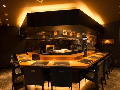 デートでぜひ利用したい、お洒落なカウンター