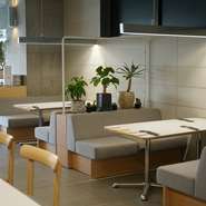 ソファ席　（昼）