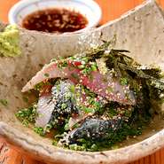 ファーストオーダーで頼むゲストが多い、定番の一品。分厚くカットされたサバは程よい弾力で食感もよく、噛めばかむほどに旨味をしっかりと感じられます。日本酒と合わせてご賞味あれ。