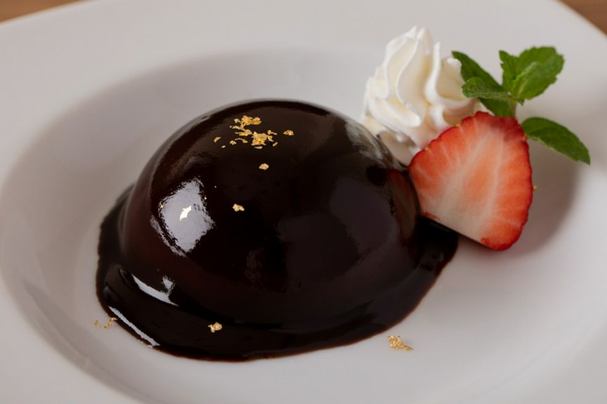 食後に至福を届ける、手づくりデザート『ショコラドーム』